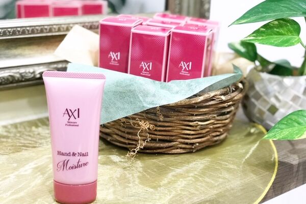 無添加化粧品　クオレ